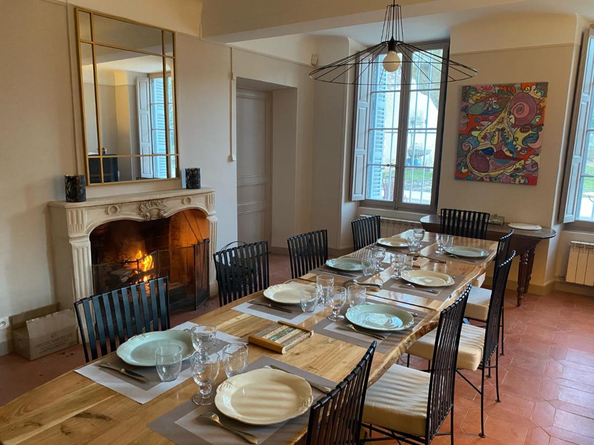 Domaine Les Mûriers - Housity
