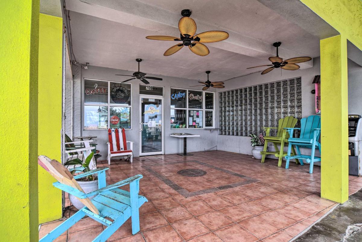 Unit 3 Blocks Gulf to Beaches Historical Museum! - Housity