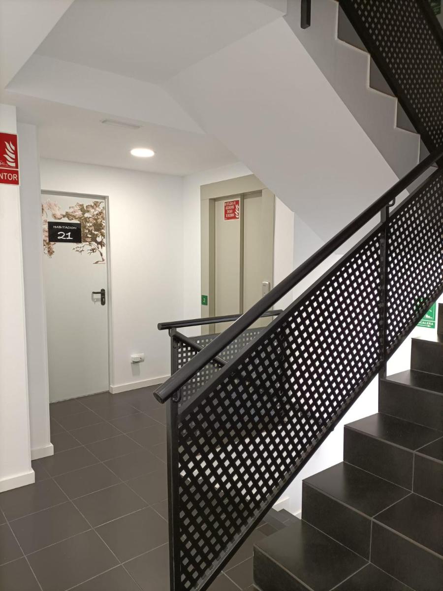 Hostal Las Encinas - Housity