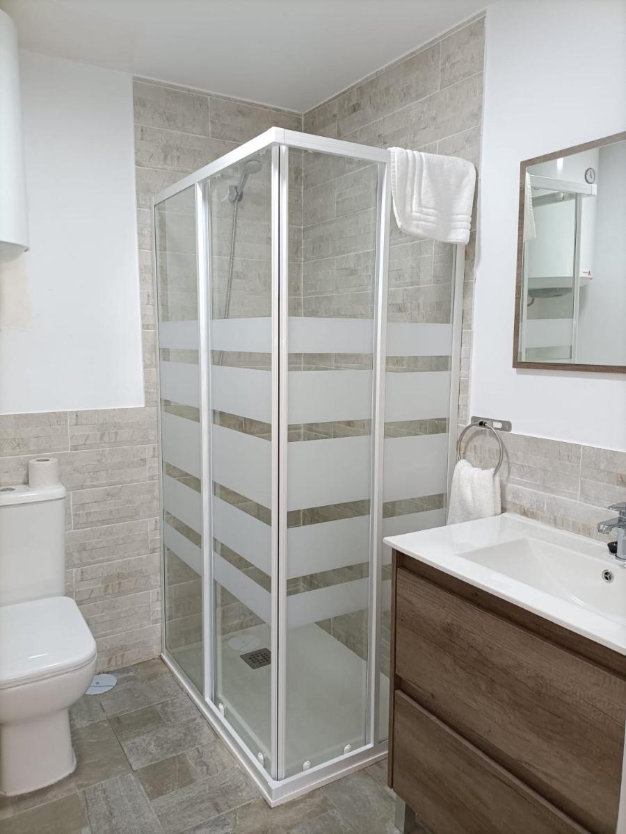 Hostal Las Encinas - Housity