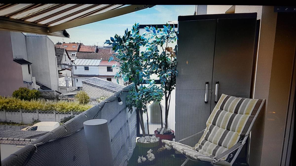 Victoria-T2-41m2-Balcon, wifi, linge, produits, ménage inclus - Hizvo
