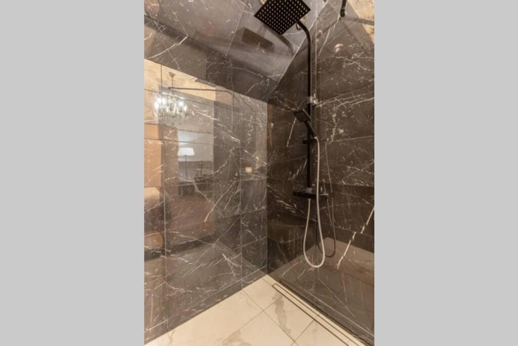 Suitetrails - Luxury Countryside House heart of Historic Marais