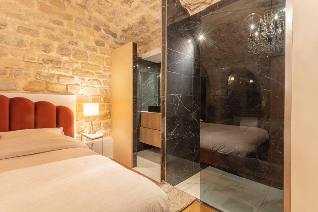 Suitetrails - Luxury Countryside House heart of Historic Marais