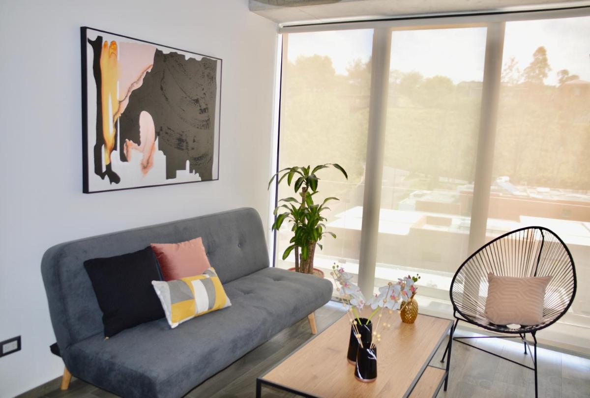Cozy Stays Cayala Apartments 4 - Housity