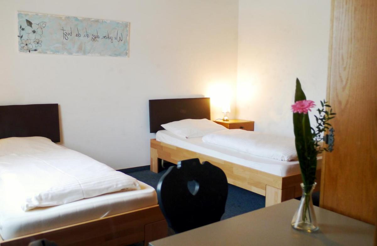 Pension Tanne - Housity