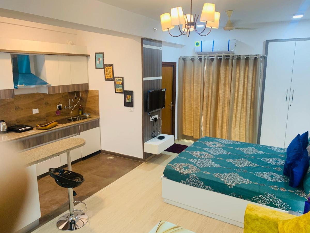 The Savage Square near India Expo Mart - Housity
