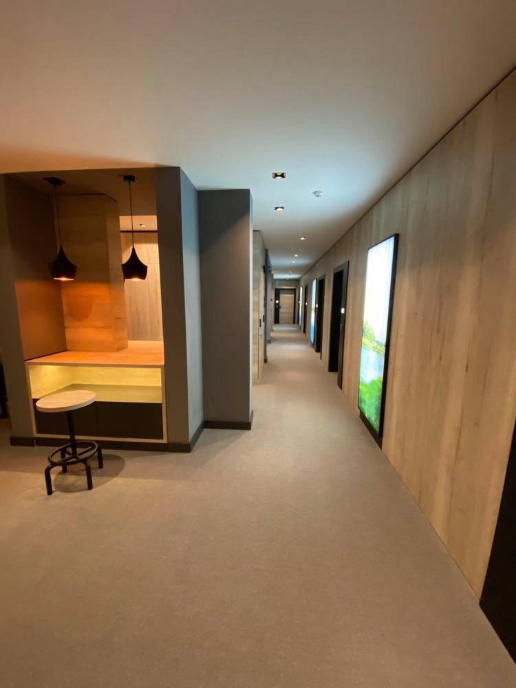 Super seven inn - Housity