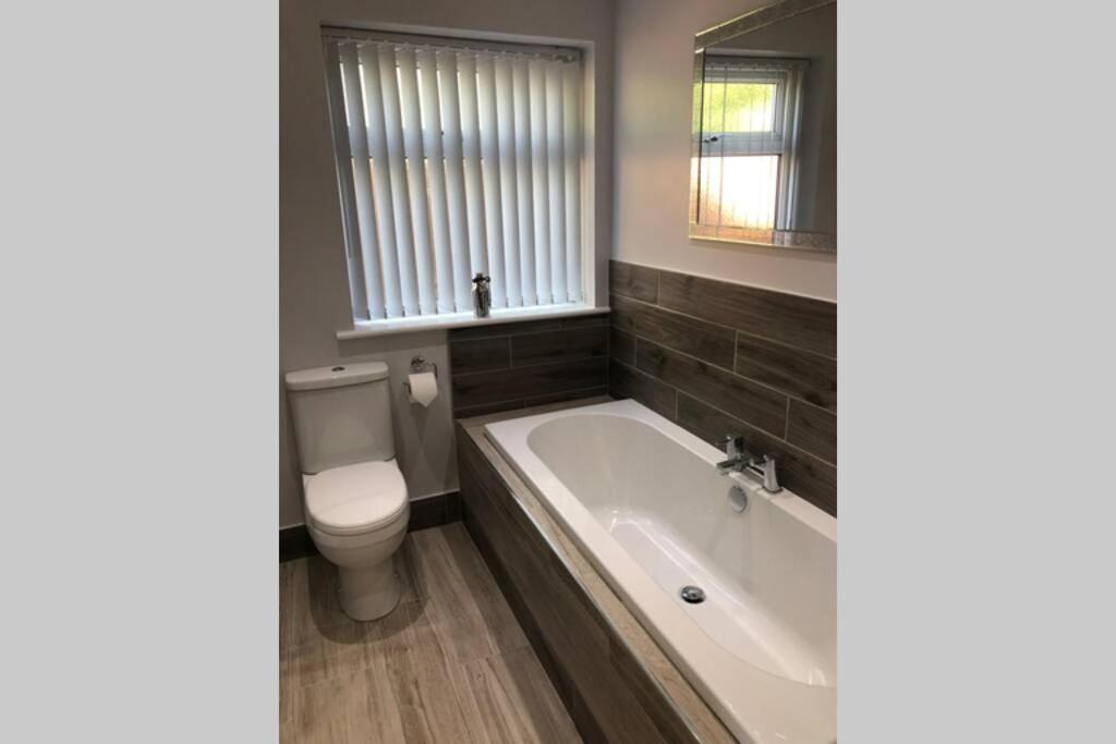 Dove Nest Cottage Blackpool Lytham St Annes - Housity