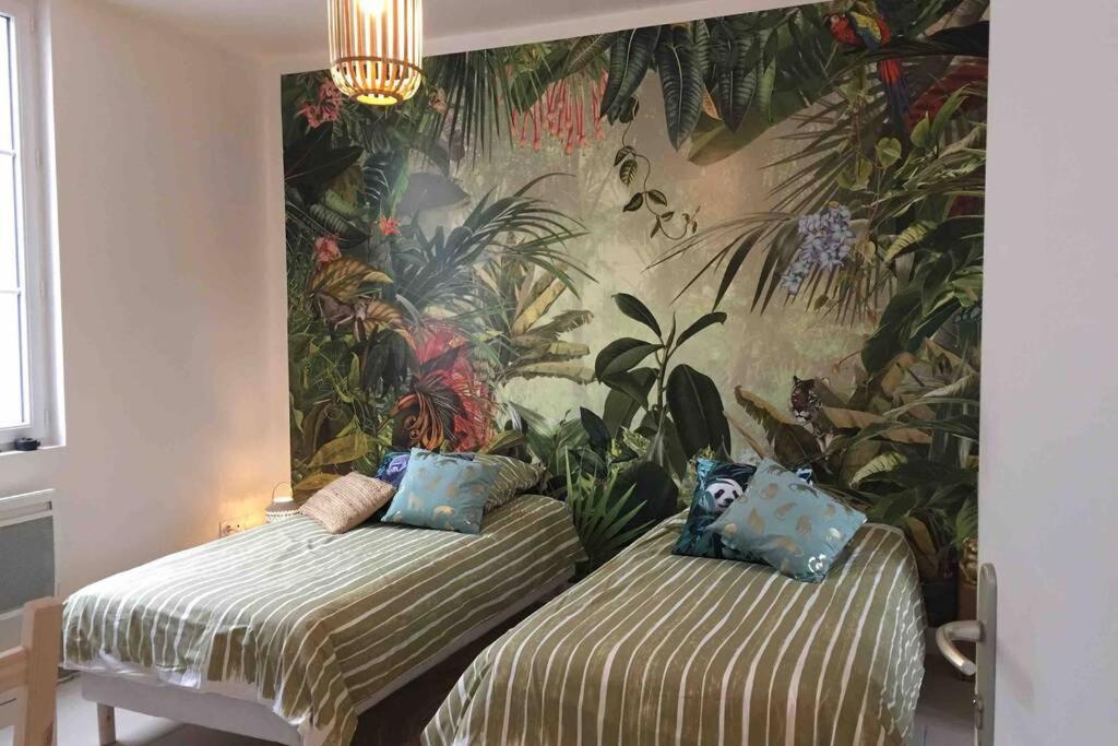 Studio Jungle - Housity