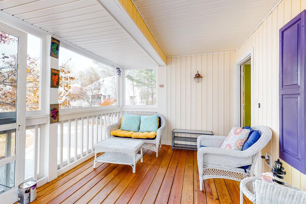 Bahamas Beach Cottages - 602 New Providence - Housity