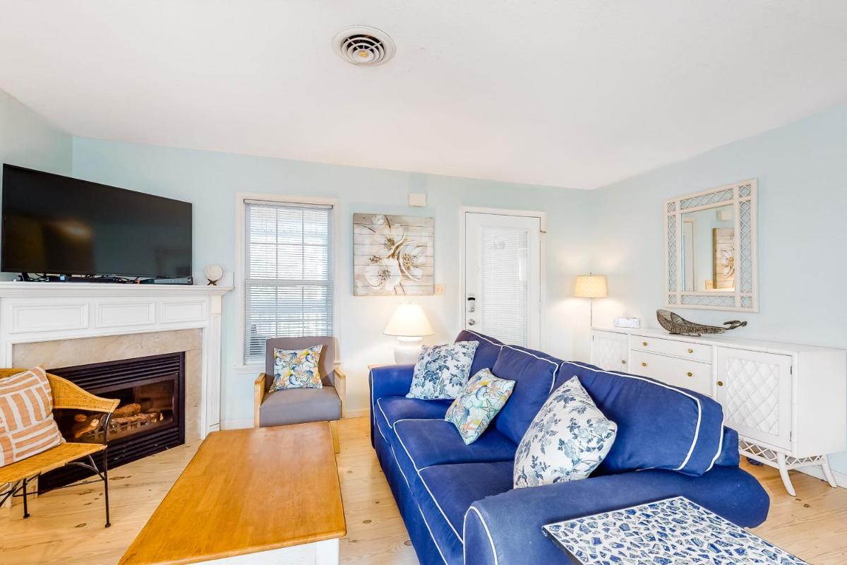 Bahamas Beach Cottages - 602 New Providence - Housity