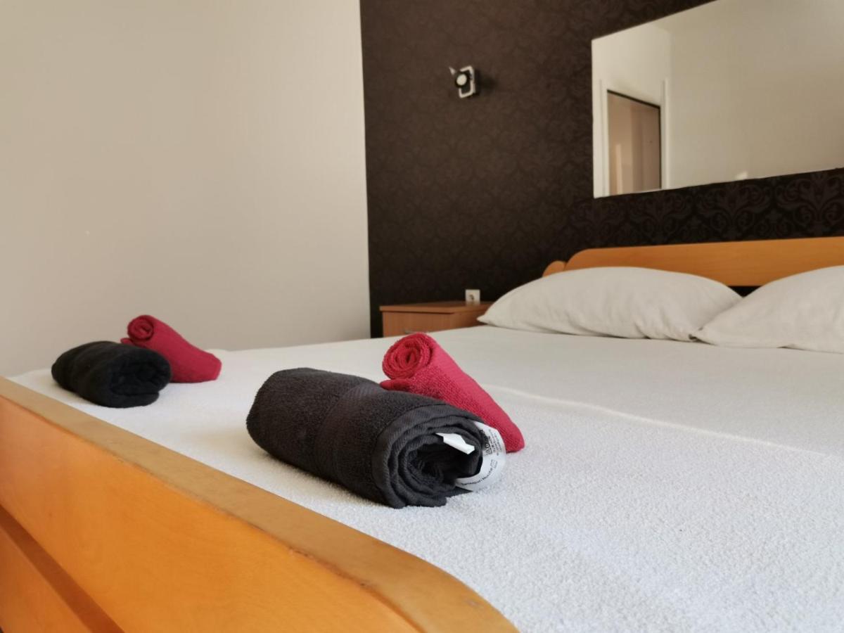 Apartman Viktorija - Housity