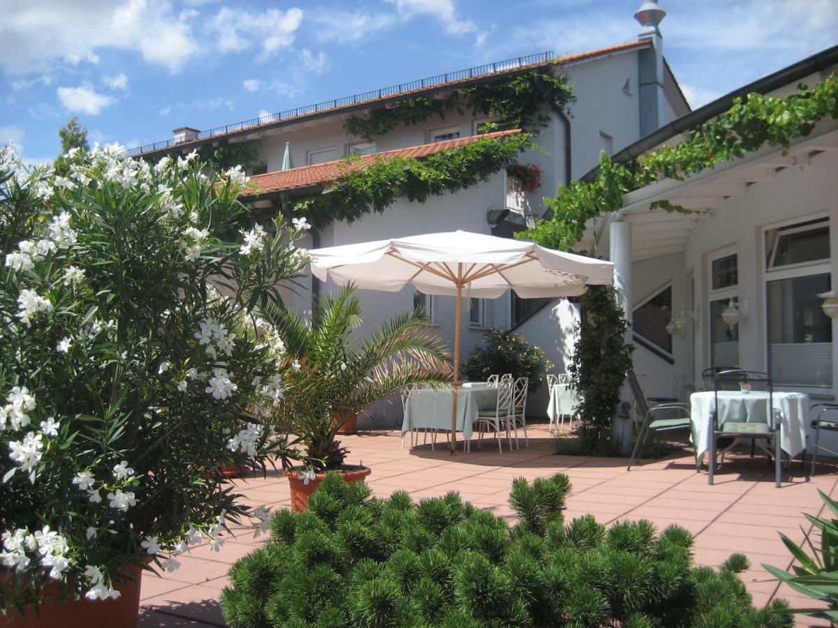 Lindner's Hotel - Housity