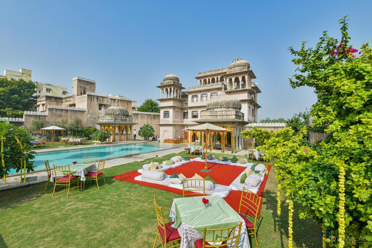 Hotel Castle Mandawa - Housity
