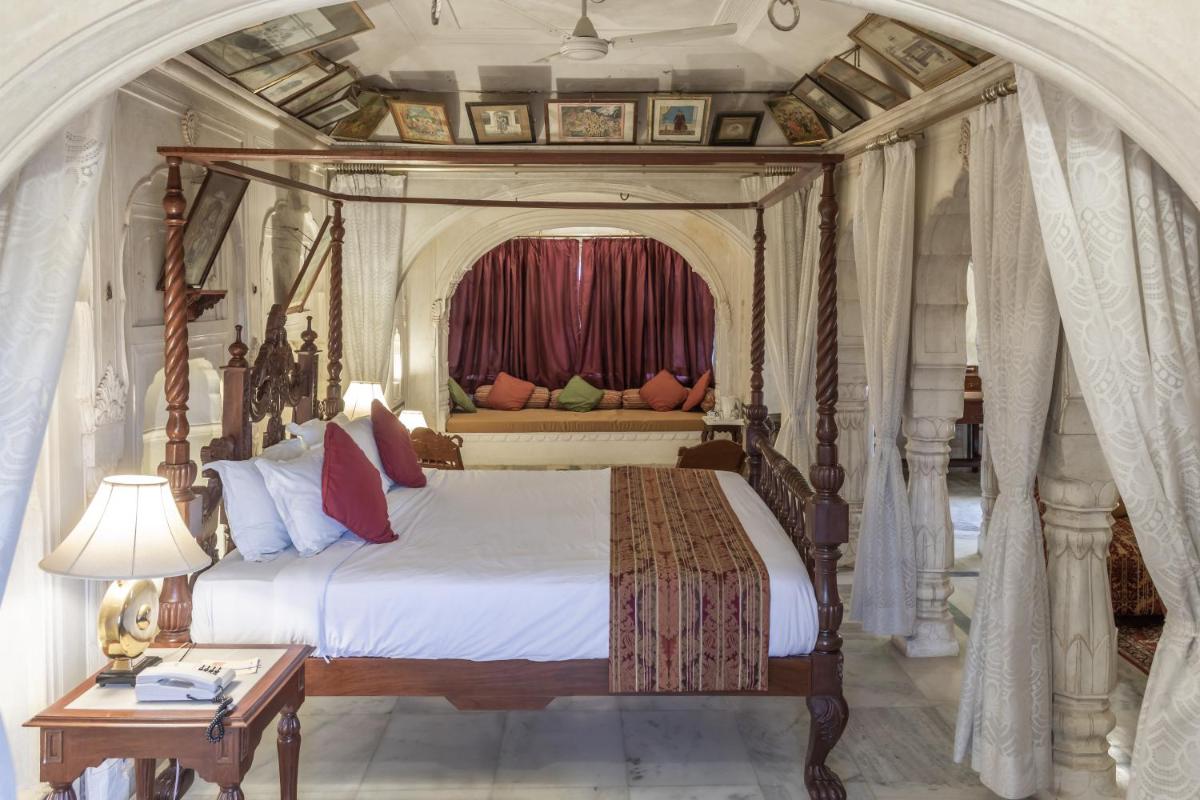 Hotel Castle Mandawa - Housity