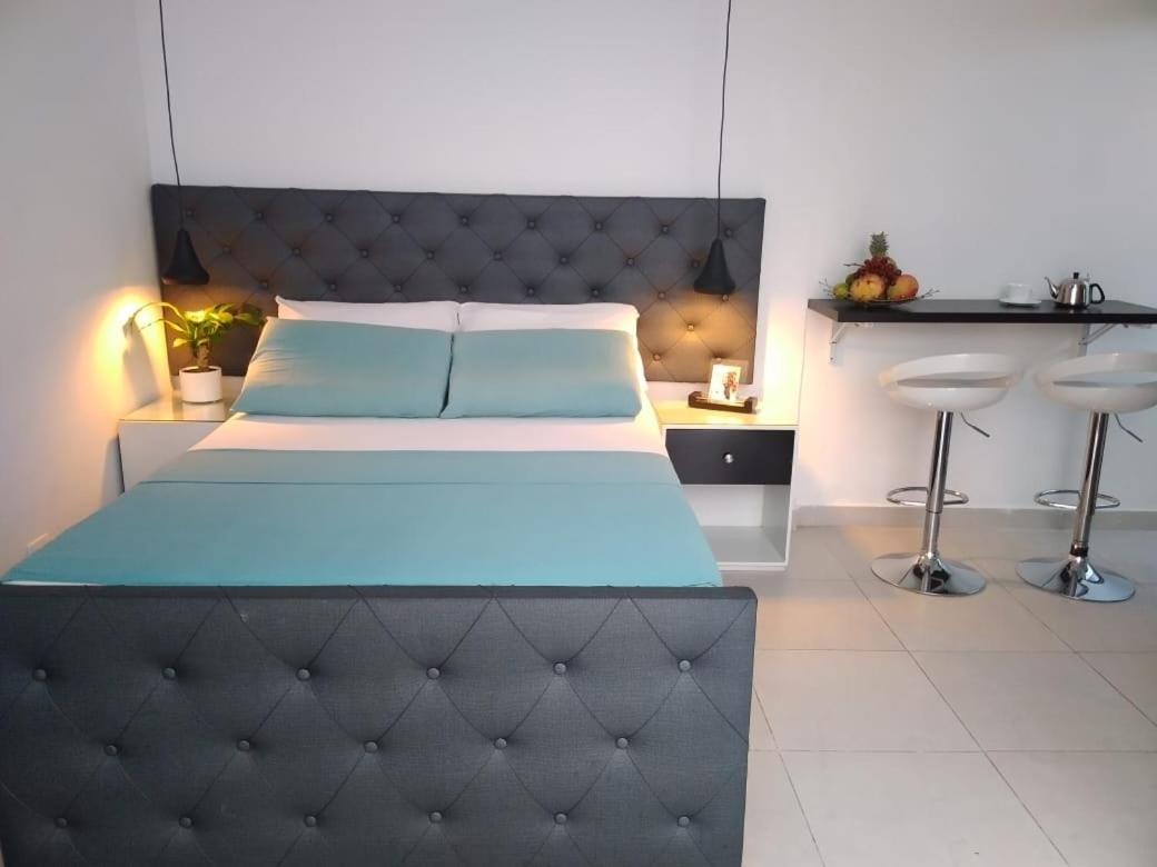 VIP Apartasuites Rosales - Housity