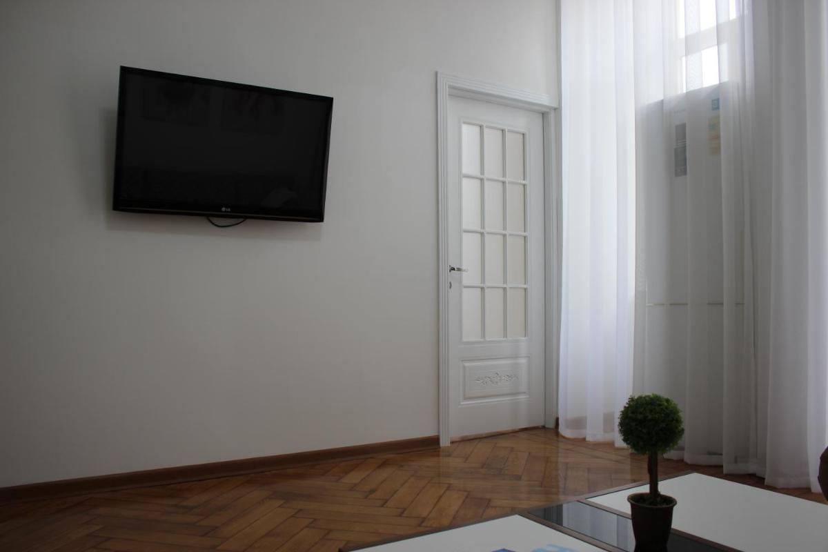 Central Baku New Apartment - Housity