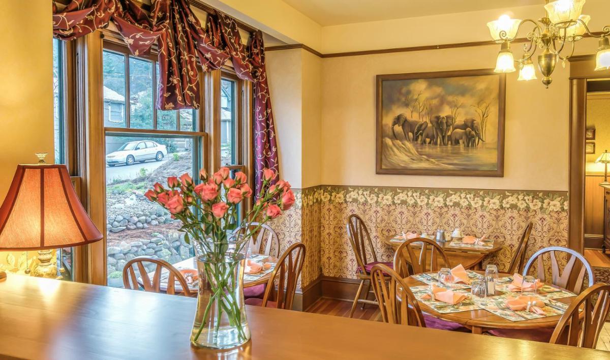 Abigail's Bed and Breakfast Inn - Housity