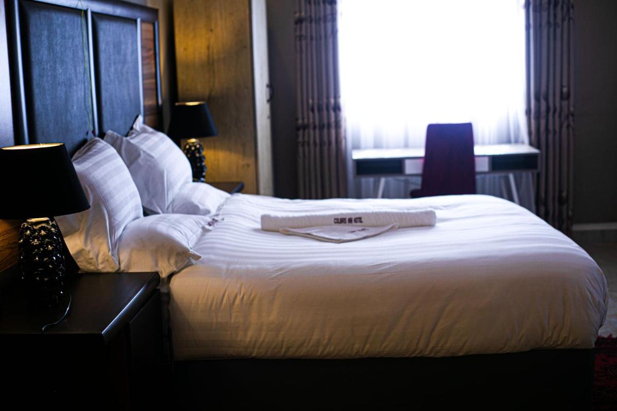 Town Lodge Executive by Colibri - Housity