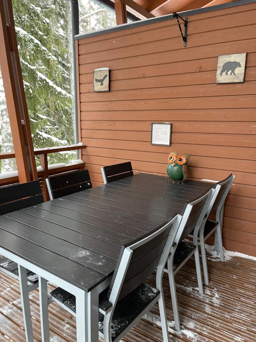 Дом у спа-центра и озера - Housity