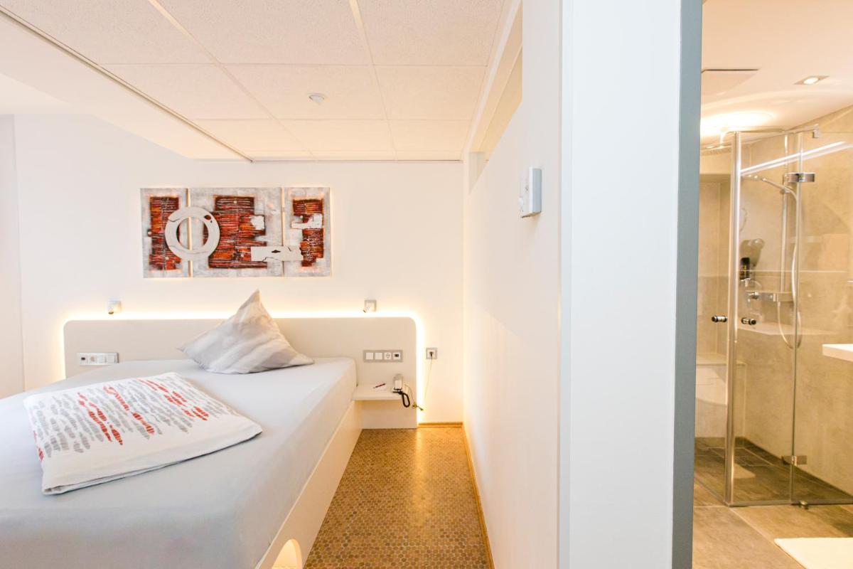 Hotel Am Düsseldorfer Platz - Housity