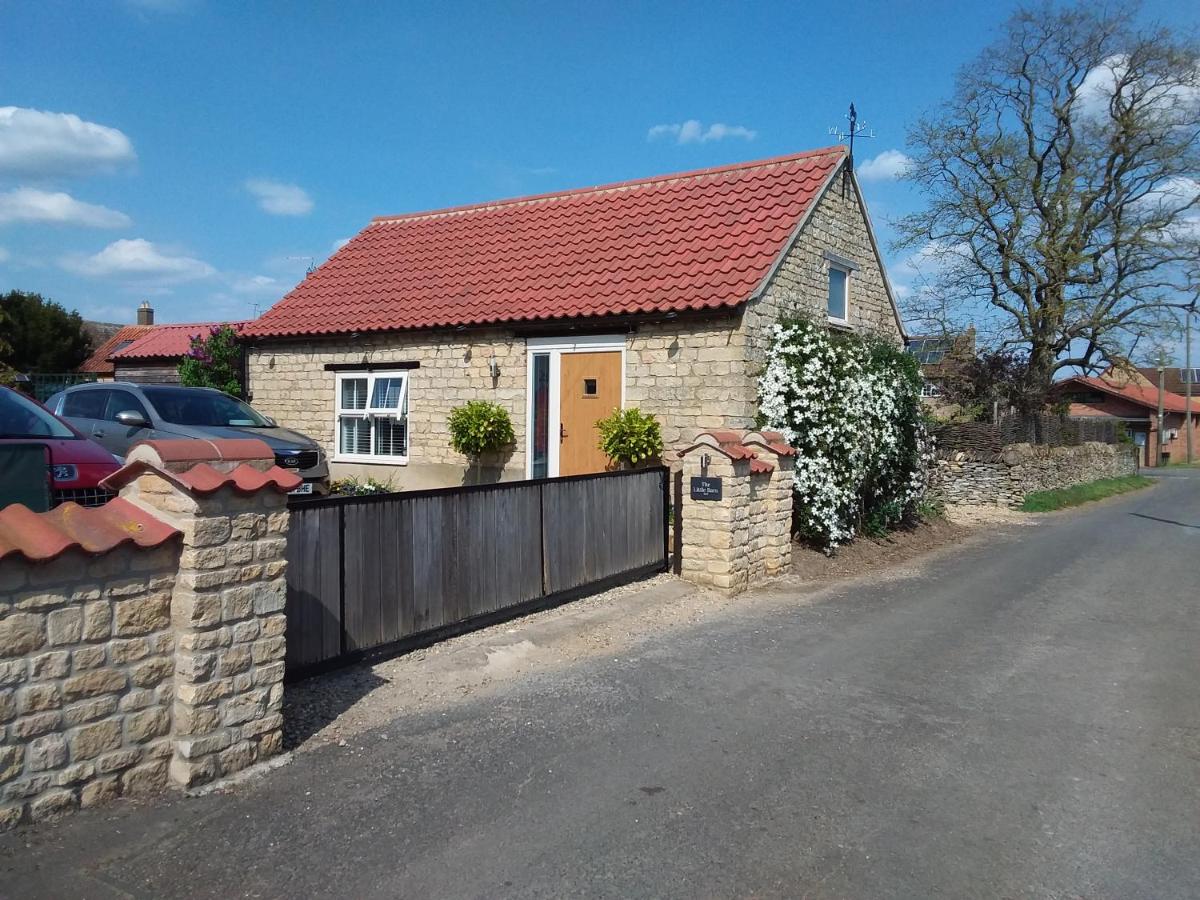 The Little Barn - Housity