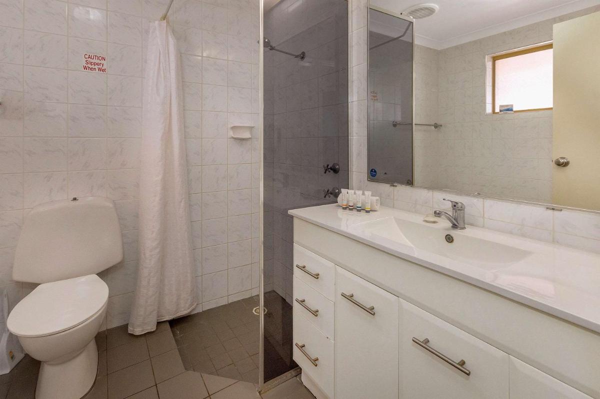 Comfort Inn Bay of Isles - Housity