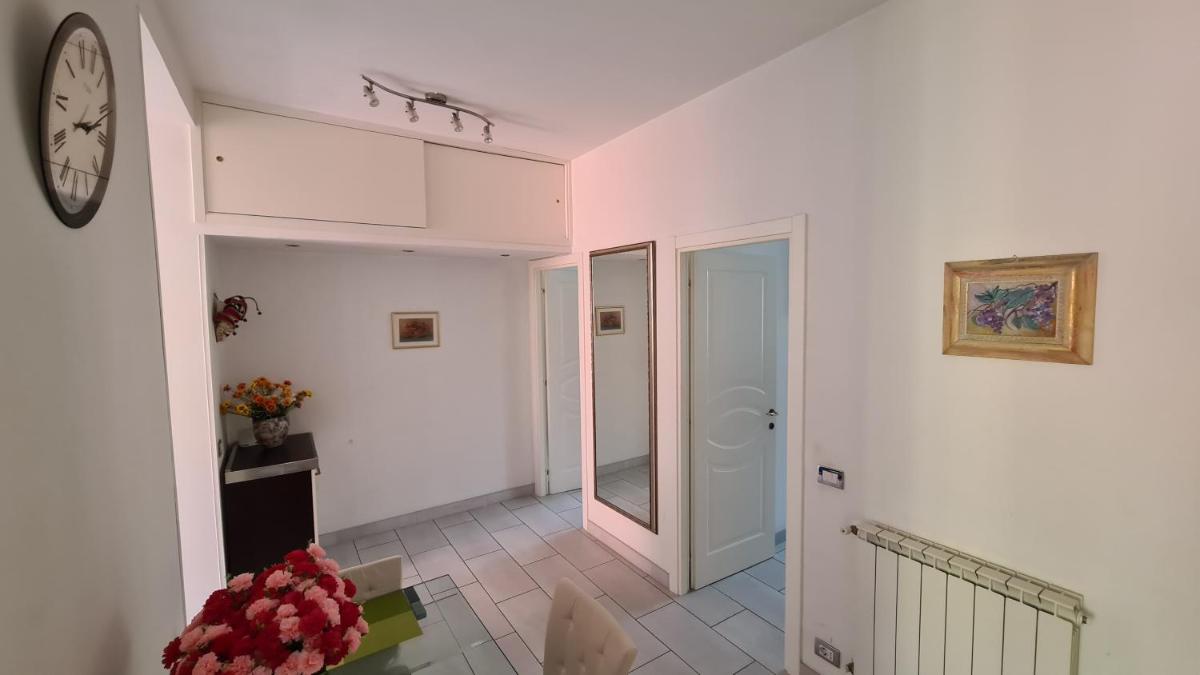 Ladispoli Apartment - Housity
