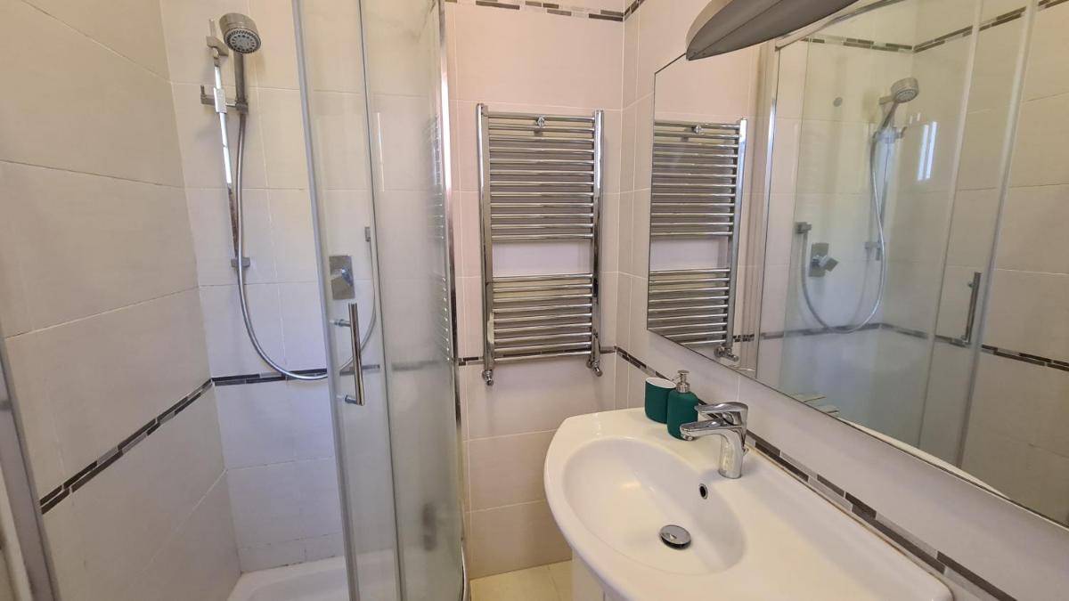 Ladispoli Apartment - Housity