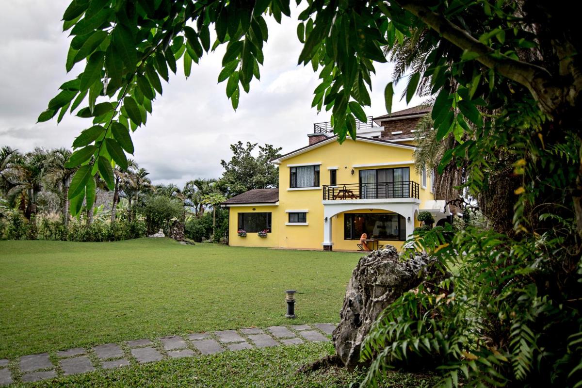 Greenfield Villa - Housity