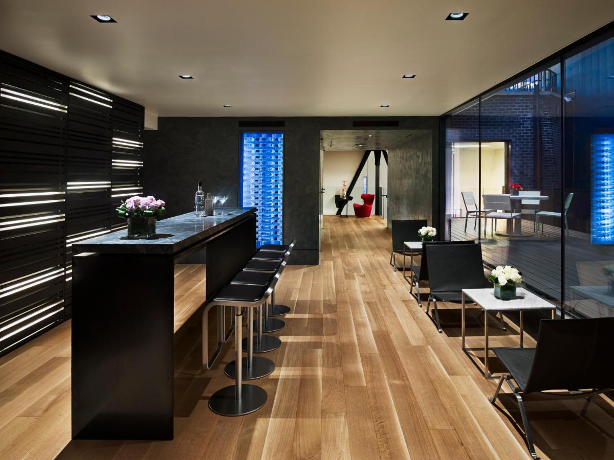 AKA Times Square - Housity