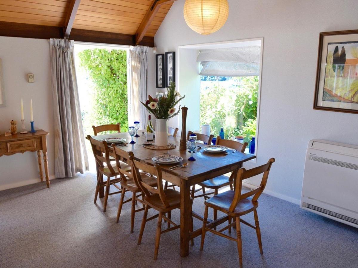 Anchor in Akaroa - Akaroa Holiday Home - Housity