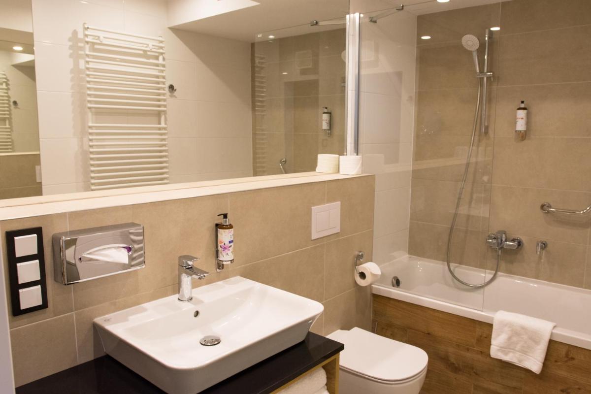 Aparthotel Termy Uniejów - Housity
