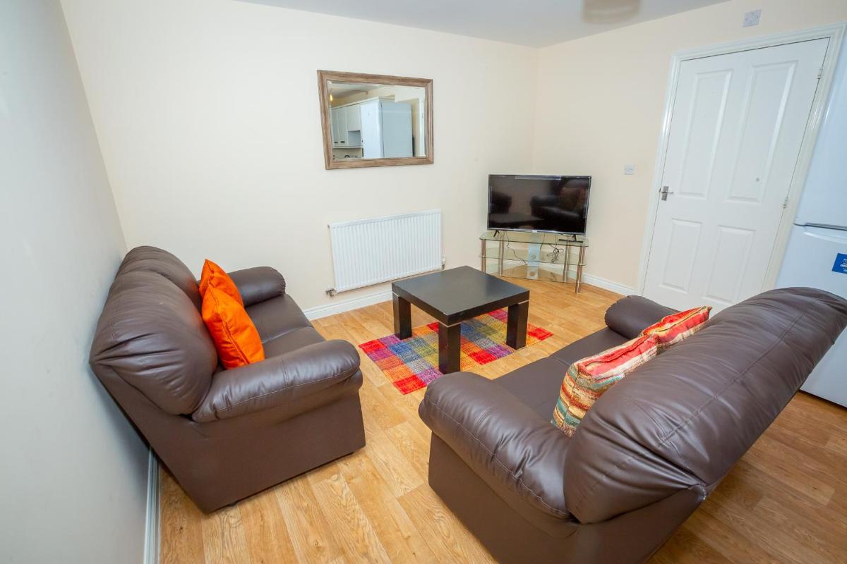 The Perfect Stay - Coventry - Housity