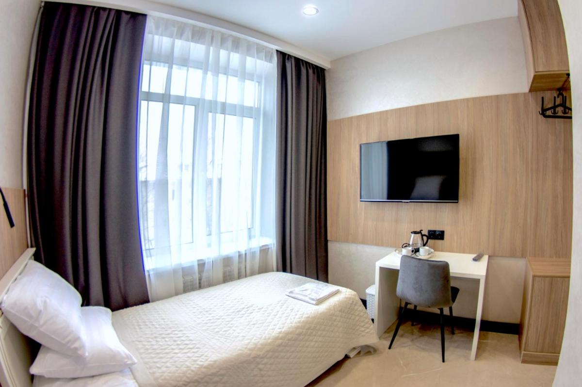Hotel Invite - Housity