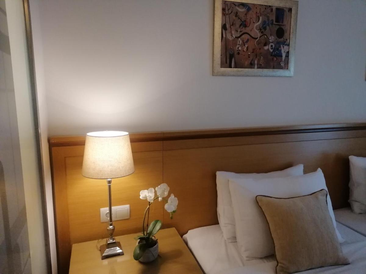 Hotel Alexandros - Housity