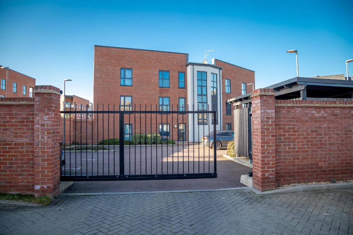 The Perfect Stay - Coventry - Housity