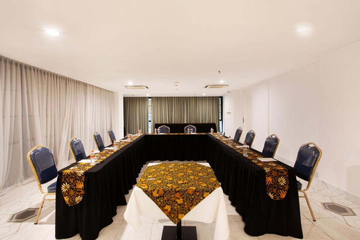 Hotel Des Indes Menteng - Housity