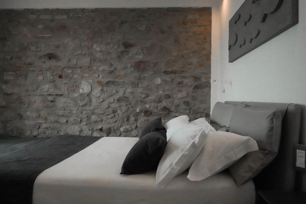 Cinque Terre Coast to Coast - Housity