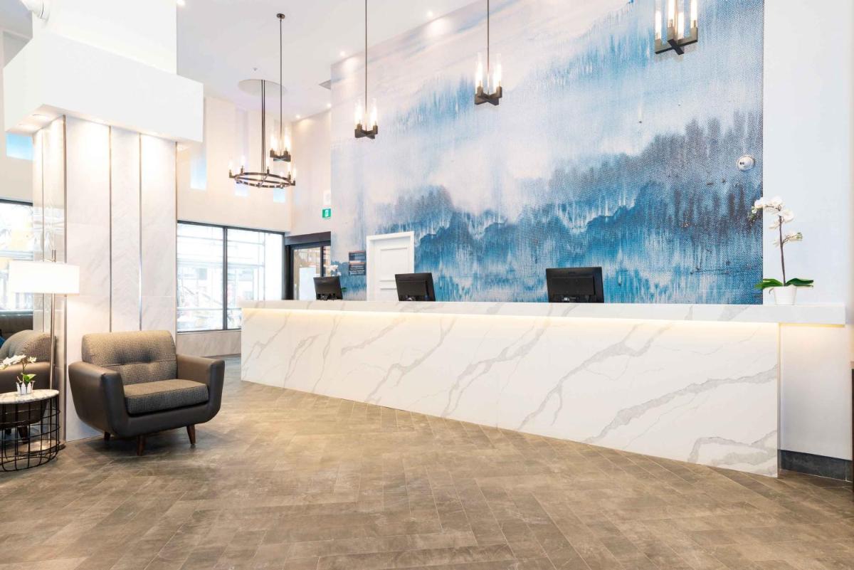 Sandman Signature Calgary Downtown Hotel - Housity