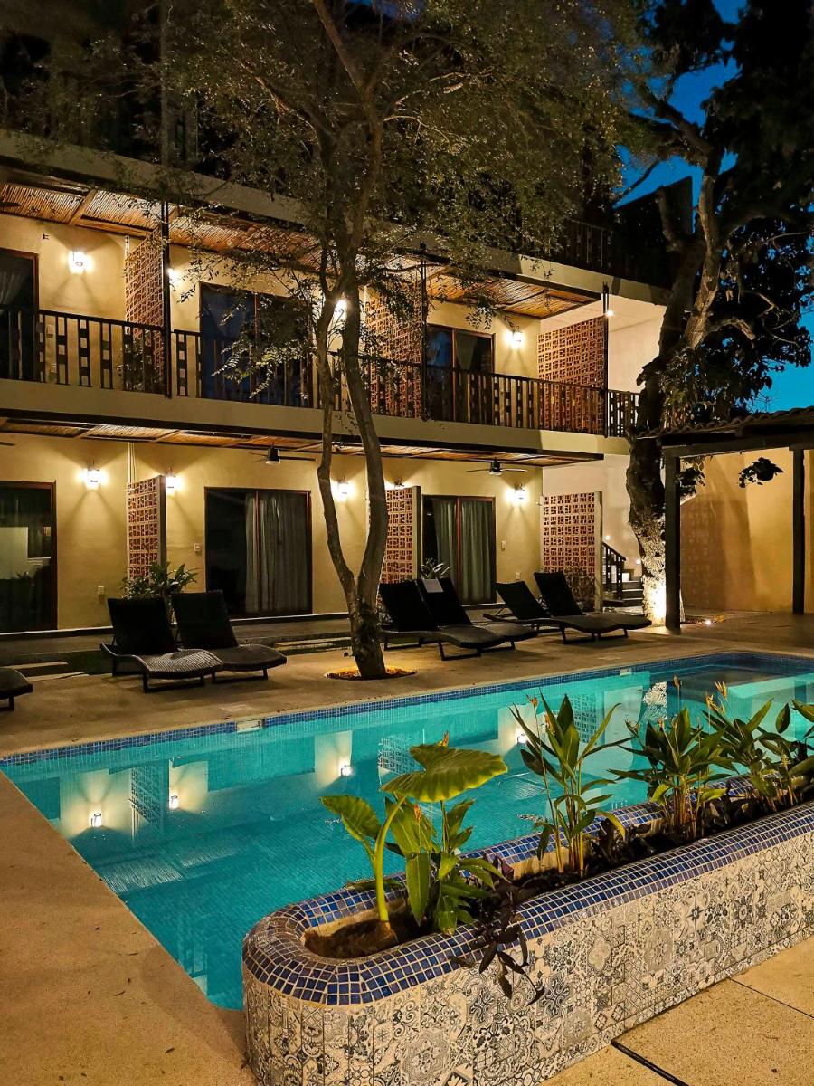 Hotel de Asis - Housity