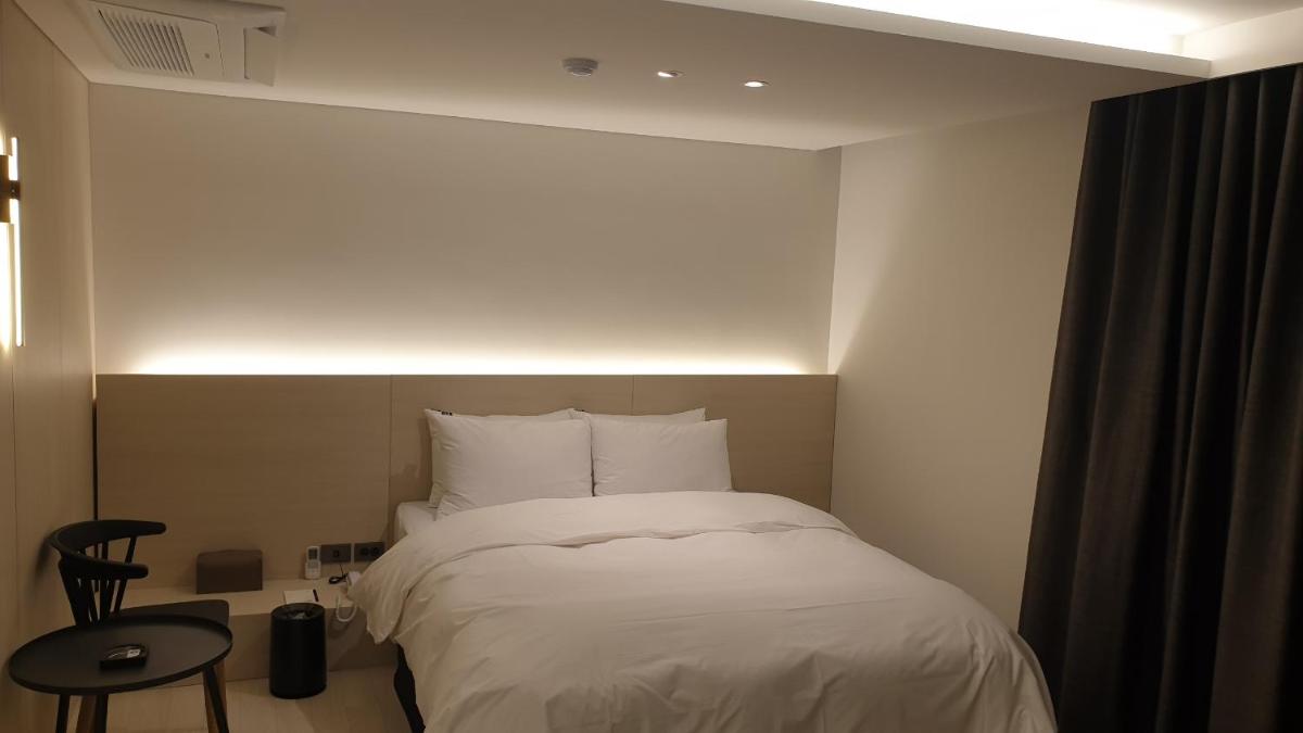 H hotel Gasan - Housity