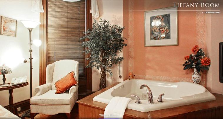 Old Northside Bed & Breakfast - Housity