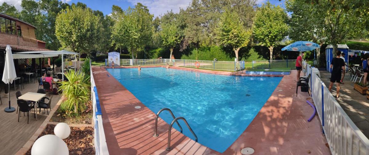 Camping El Pinajarro - Housity