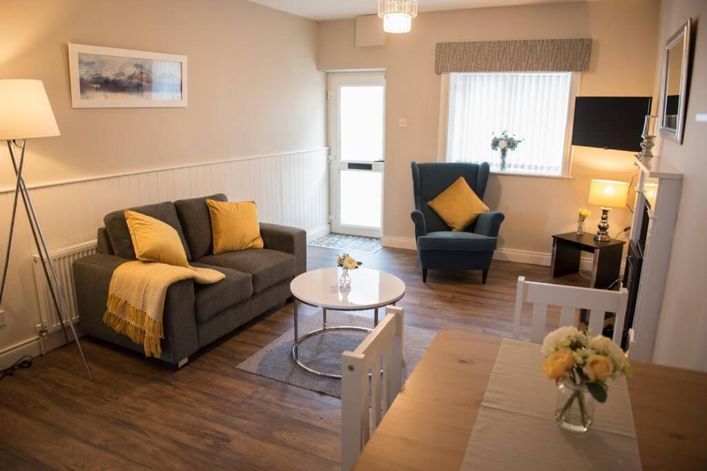 The Chalet town centre - Housity