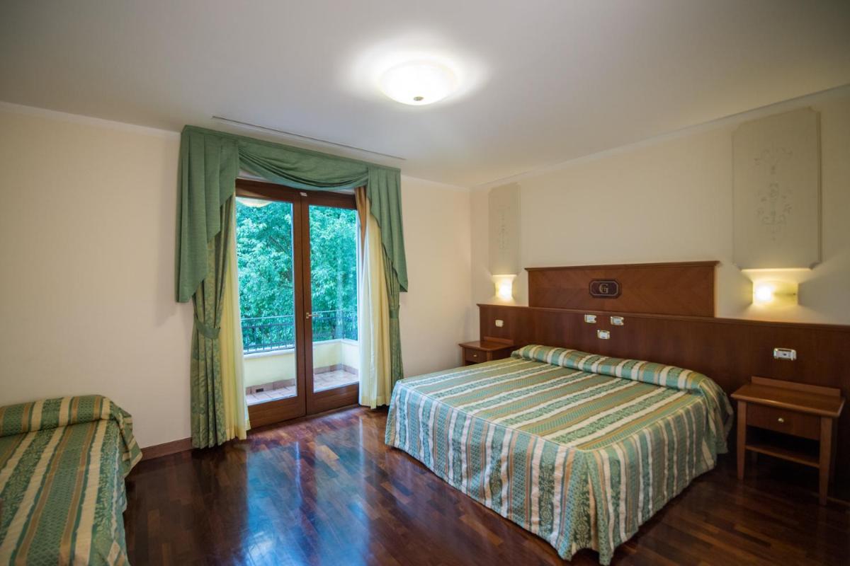Hotel Le Grotte - Housity