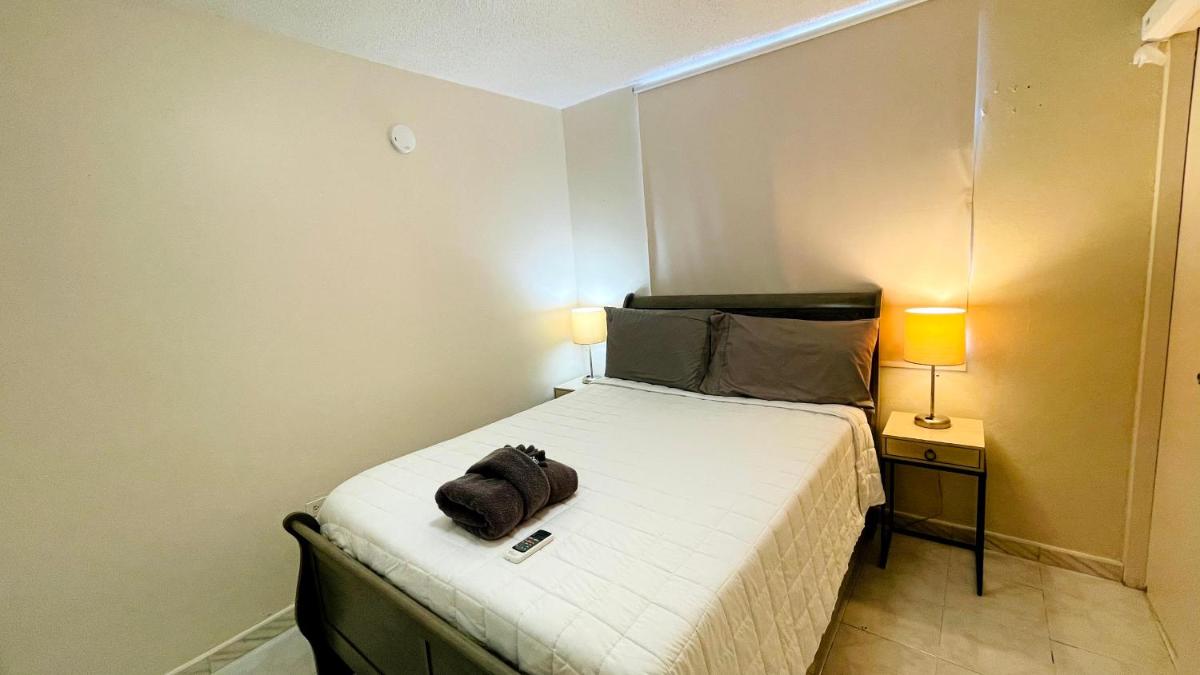 Homey Escape with Patio Access and FREE laundry - Housity
