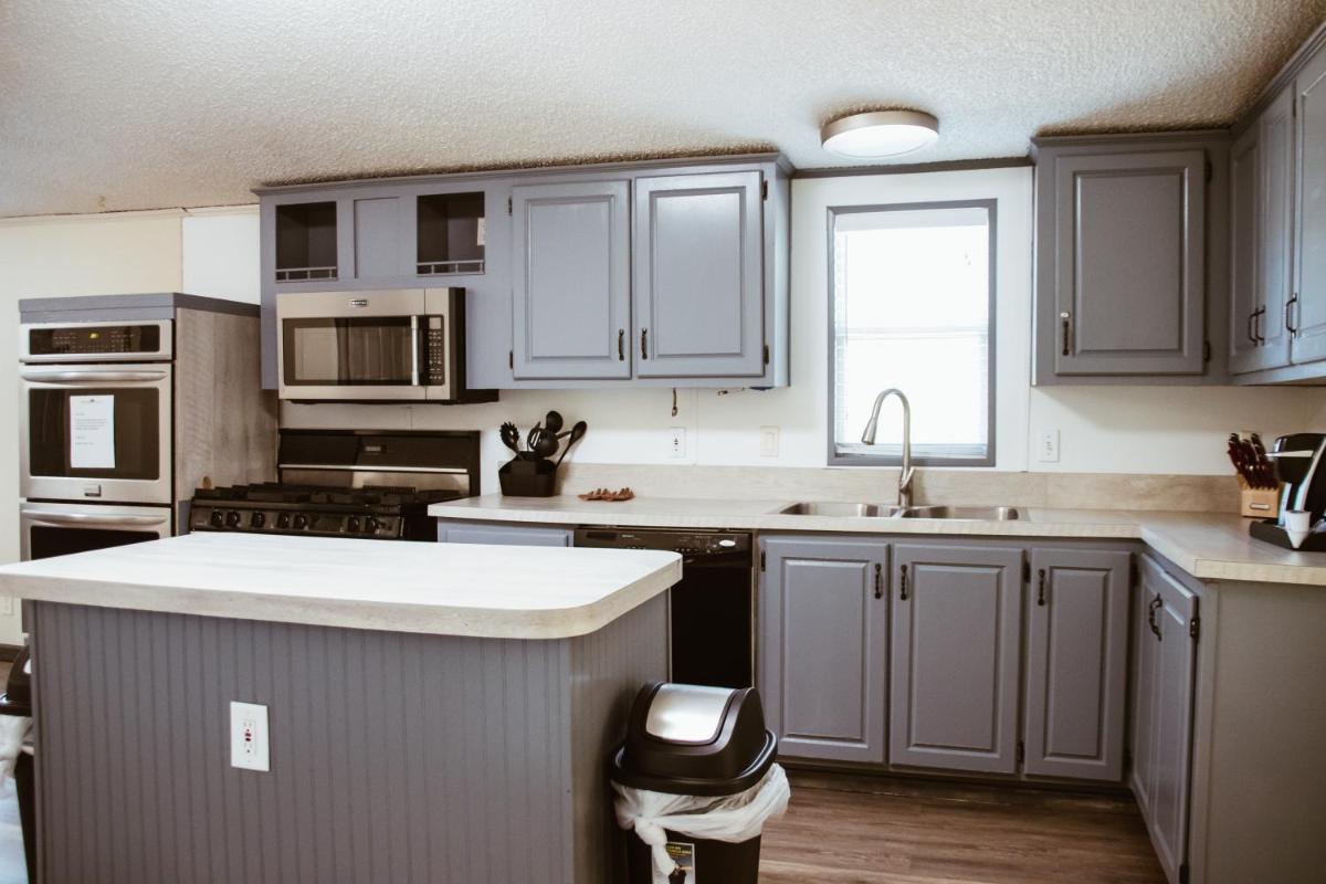 Wonder Valley Ranch Resort - Housity