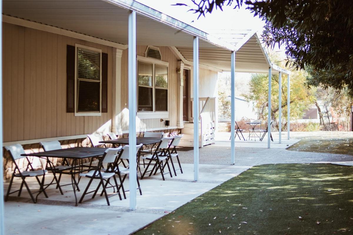 Wonder Valley Ranch Resort - Housity