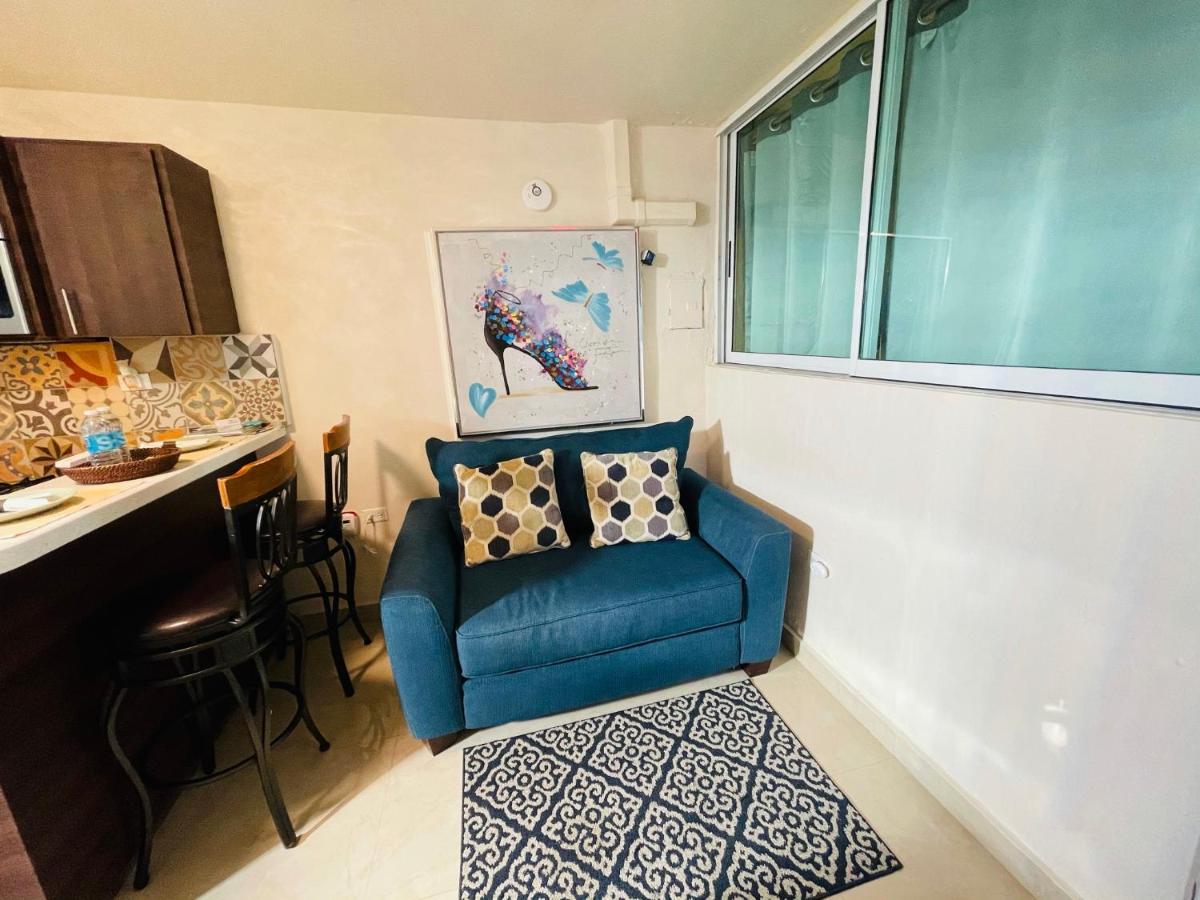 Charming Retreat with Patio Access and FREE Laundry - Housity